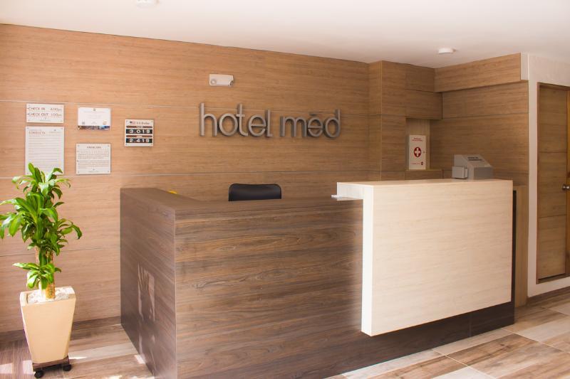 Hotel Med 70 Medellin Bagian luar foto